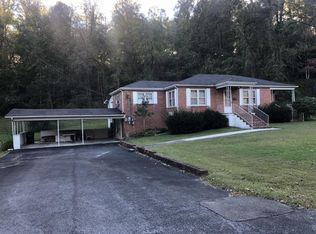 1189 Valley Dr, Bristol, VA 24201