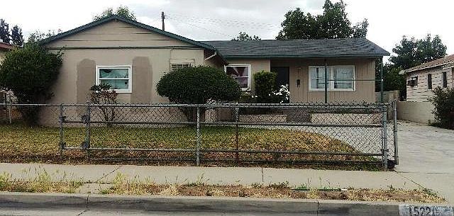 1st image of 15220 Flagstaff St