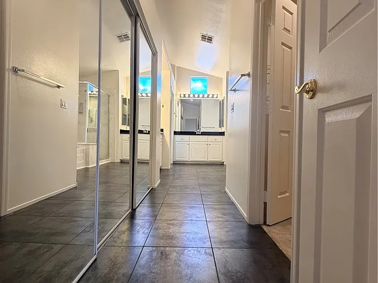 925 Lexington Cross Dr — Photo 50