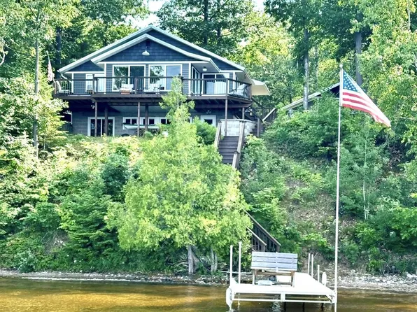 8440 County Road 550 Rd #D, Marquette, MI 49855