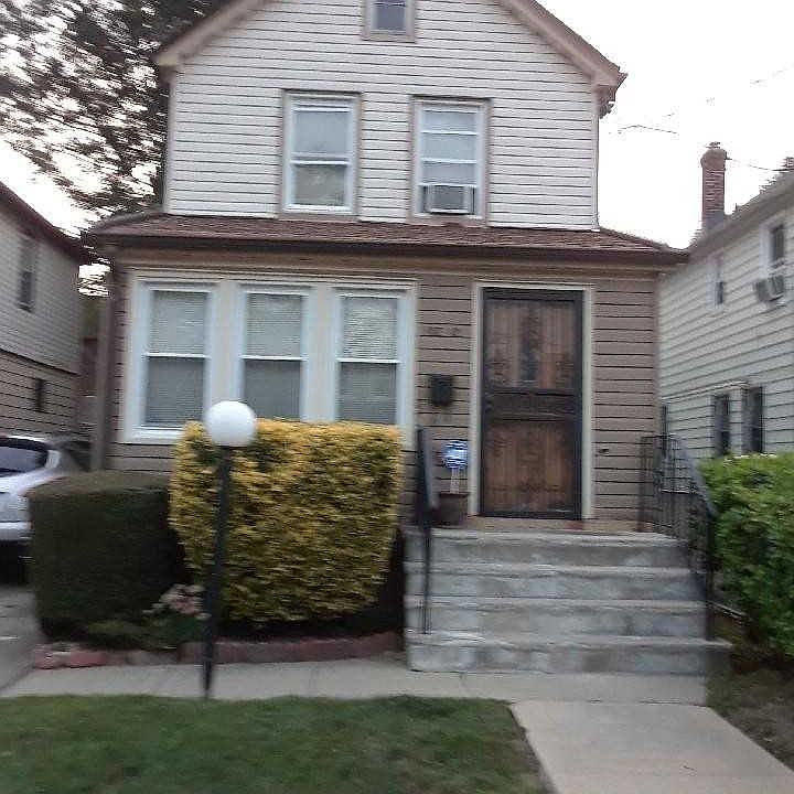 1st image of 107-12 221st St