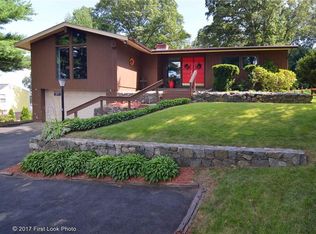 27 Westwood Rd, Lincoln, RI 02865