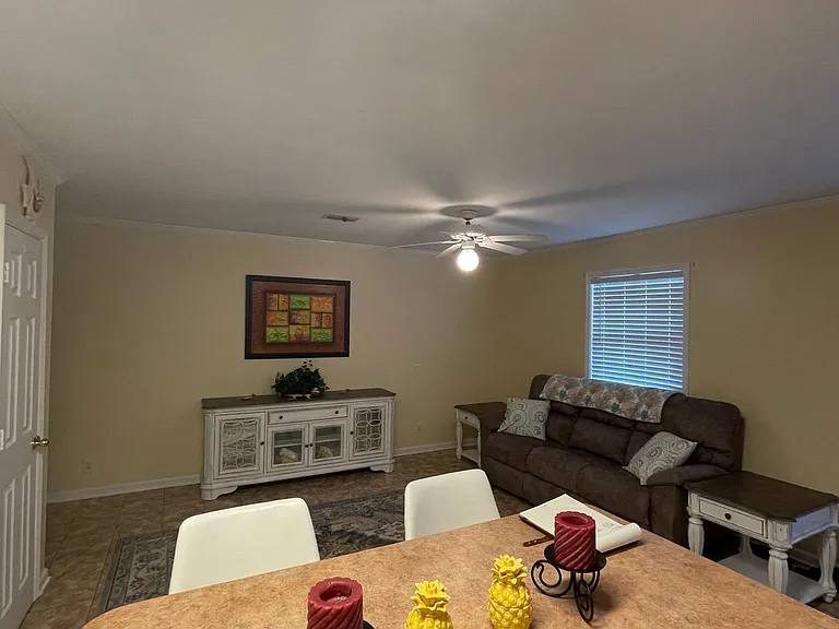 656 Hickory Bluff Dr #2 — Photo 3