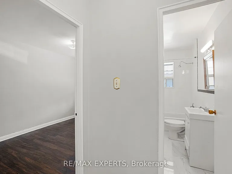 3261A Lakeshore Rd W #101 — Photo 42