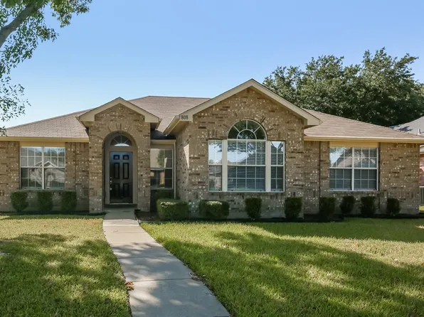 808 Dawson St, Cedar Hill, TX 75104