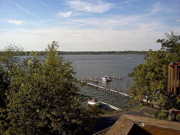 2nd image of 110 Breezy Point Ln APT 304