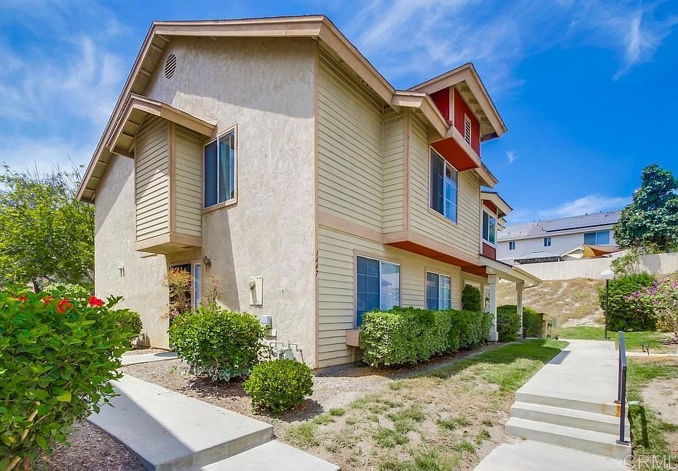 1st image of 1447 Manzana Way