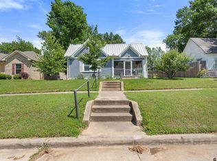 310 N Line St, Mineola, TX 75773