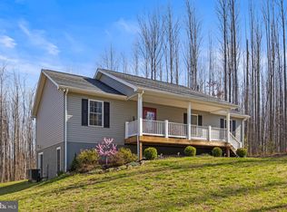 1943 Orange Rd, Pratts, VA 22731