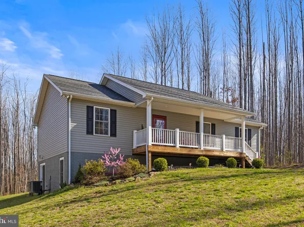 1943 Orange Rd, Pratts, VA 22731