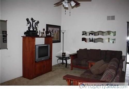 5th image of 266 Parkside Gln