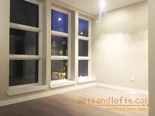 Rented by aptsandlofts.com | media 19