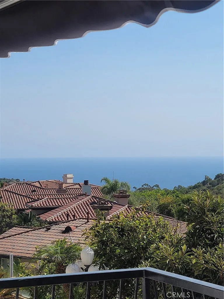 4 bed, 3.5 bath, 2964 sqft, $15,000 — Photo 1