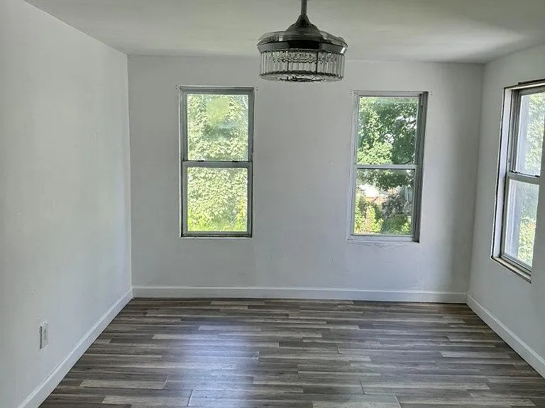30 Jersey St — Photo 1