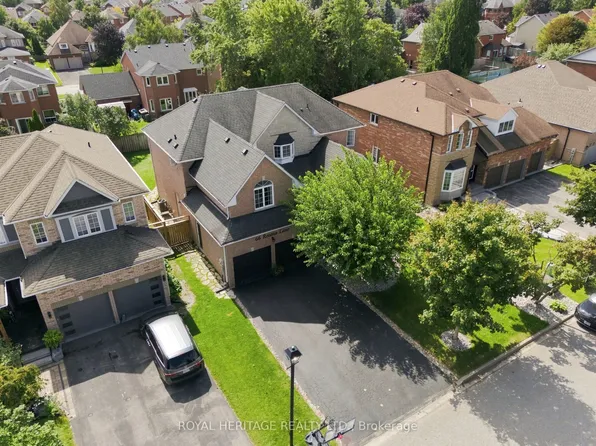 66 Rosena Ln, Uxbridge, ON L9P 1X6