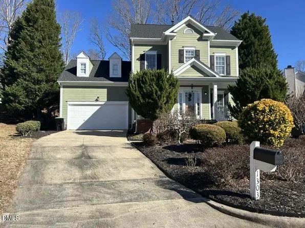 1303 Goldspot Ct, Apex, NC 27502