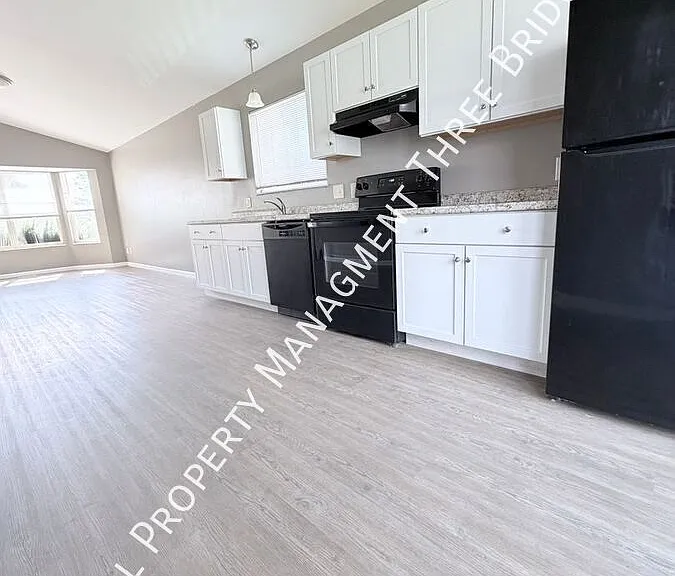 43 Kingspointe Dr — Photo 6