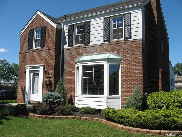 1st image of 21501 Blackburn St