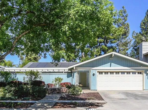 8278 N Calaveras St, Fresno, CA 93711