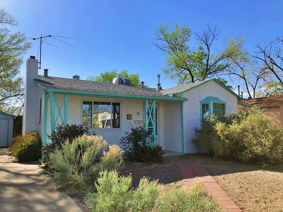 1st image of 217 Hermosa Dr NE