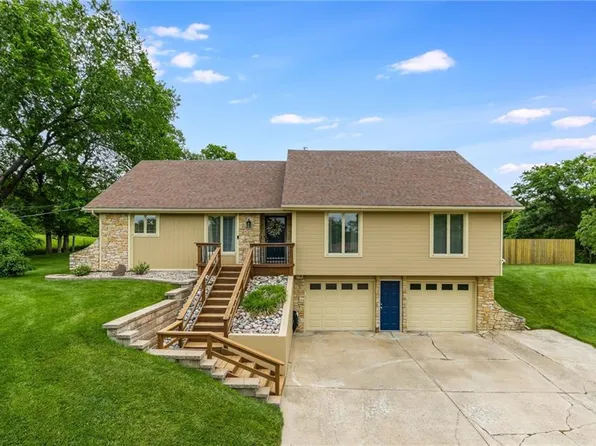 7815 N Broadway Ave, Gladstone, MO 64118