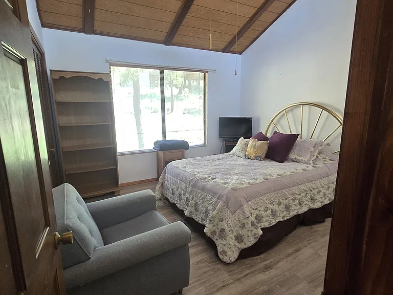208 Chaves Rd — Photo 15