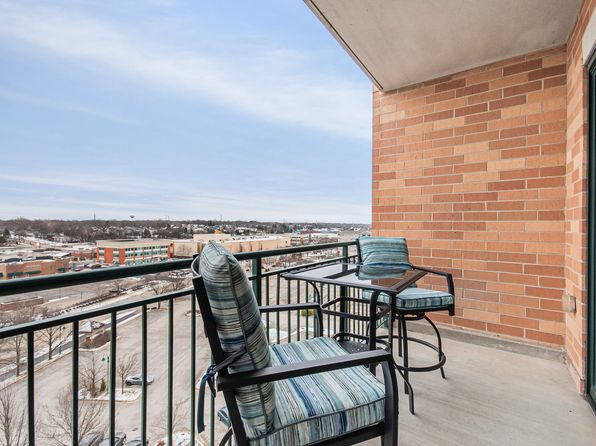 6420 Double Eagle Dr UNIT 911, Woodridge, IL 60517