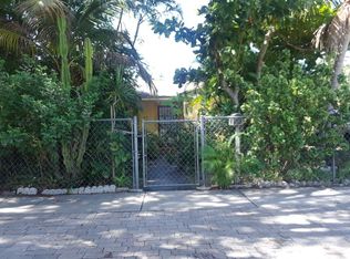 915 NW 125th St, North Miami, FL 33168