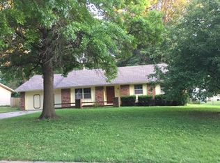 1124 W Riverside St, Springfield, MO 65807