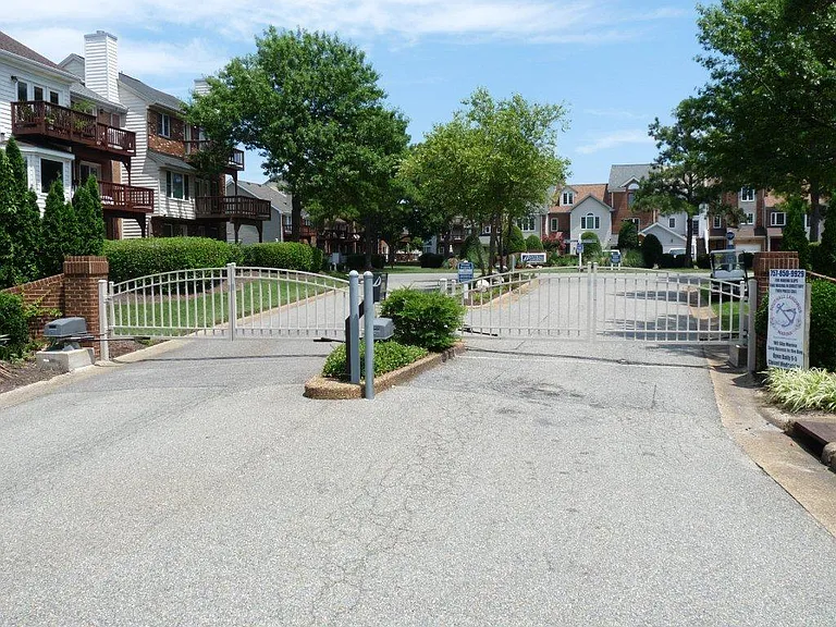 73 Mizzen Cir — Photo 24