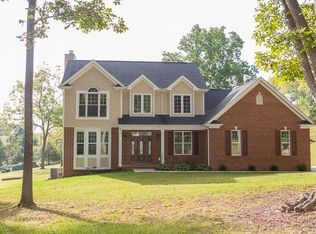 1465 Fadley Rd, Weyers Cave, VA 24486