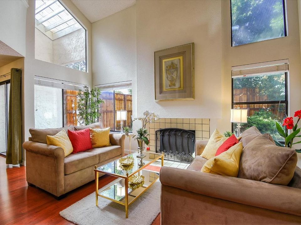 1st image of 4746 Lago Vista Cir
