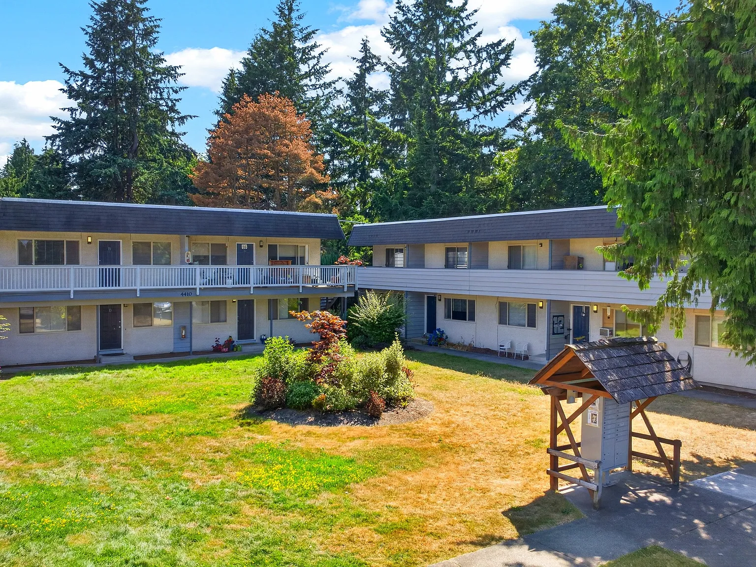 The Cedars — Photo 2