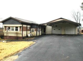 971 Hidden Lake Rd, Hardin, KY 42048