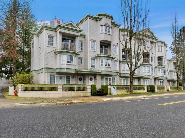 15268 W 105th Ave #323, Surrey, BC V3R 0W8