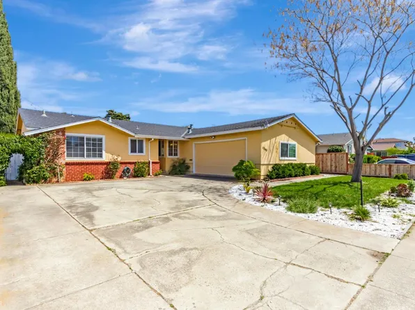 1368 Sunshadow Ln, San Jose, CA 95127