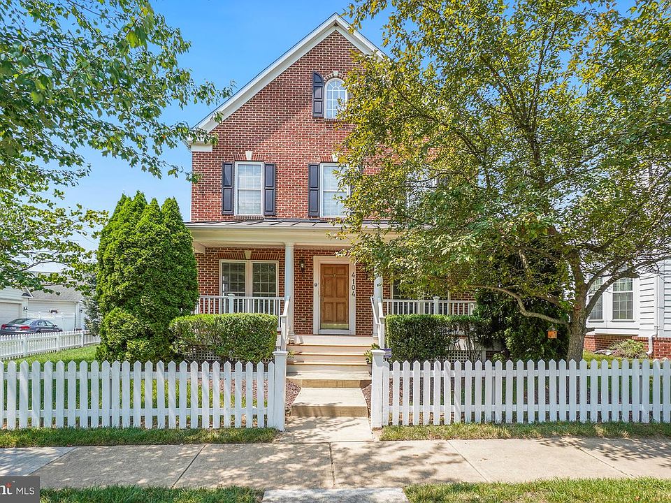 1st image of 4104 Tottenham St