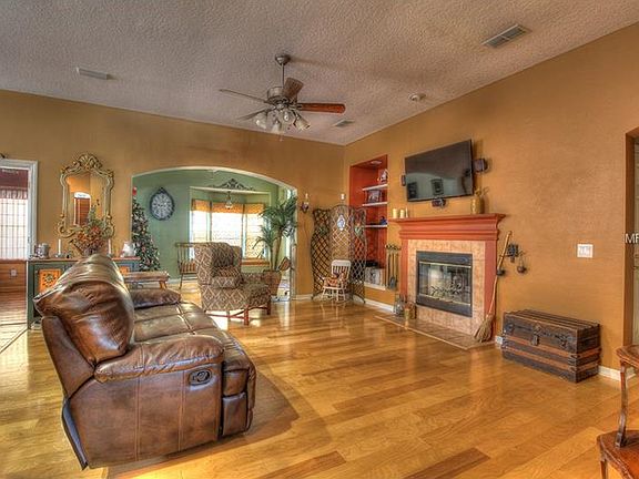 3rd image of 10999 Piping Rock Cir