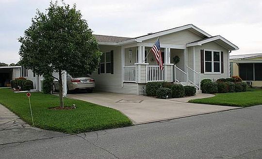 1st image of 132 N Lake Dr