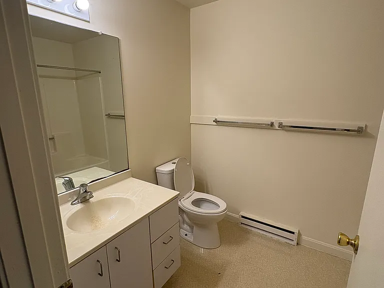 3 Raymond Pl #3 — Photo 8