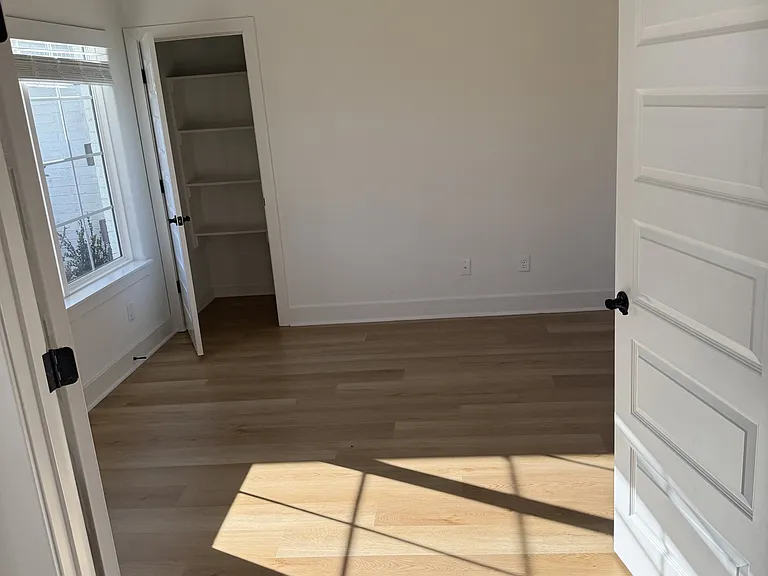 5837 Lavender Ave — Photo 13