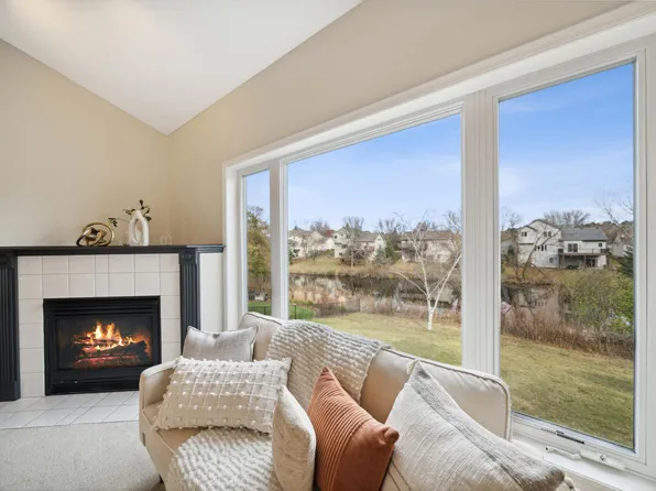 8324 Landon Ave, Woodbury, MN 55125