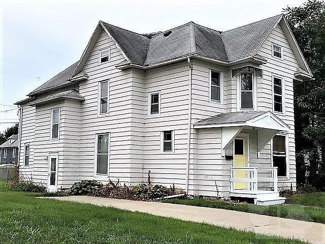 1st image of 427 E Jefferson St
