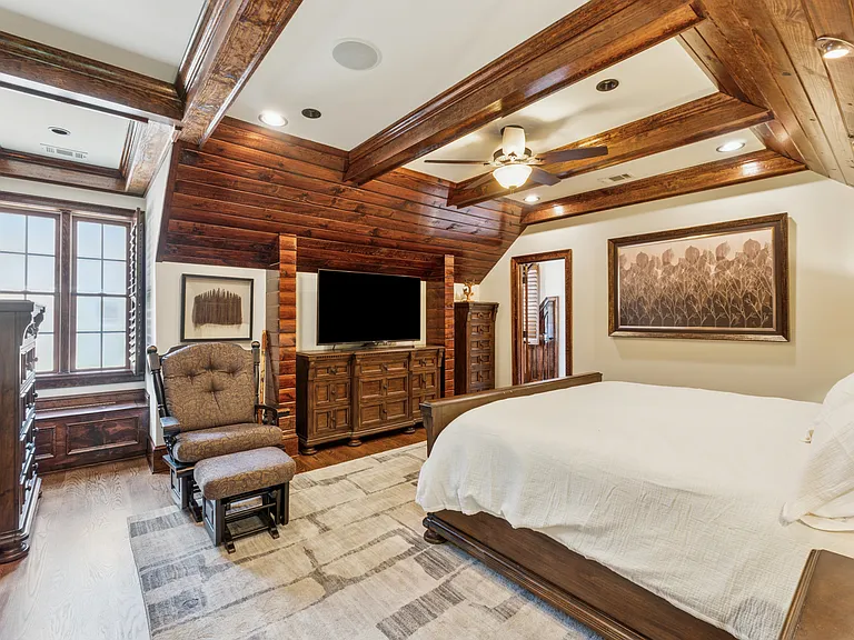 100 Hopewell Grove Dr — Photo 8
