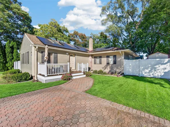 143 Smithtown Polk Boulevard, Centereach, NY 11720