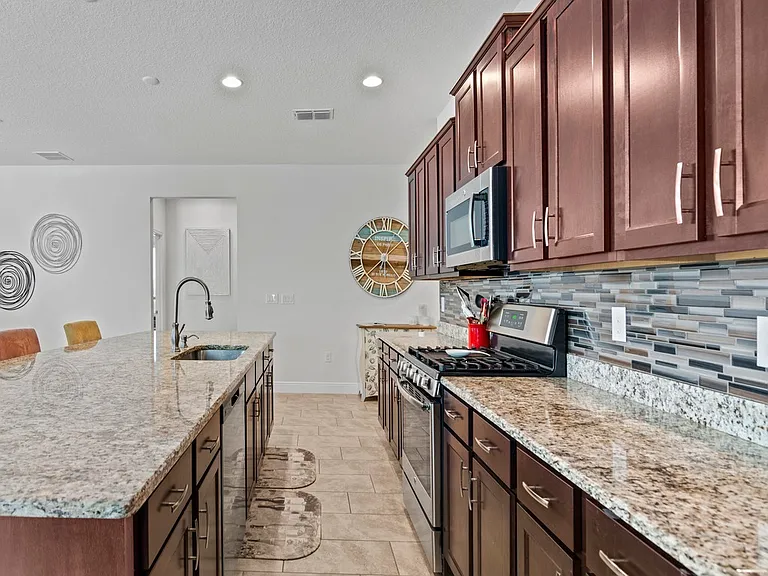 3435 Diamond Leaf Dr — Photo 15