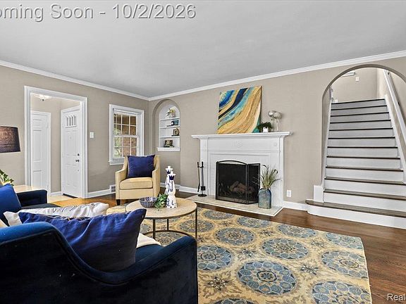 3rd image of 429 Moran Rd