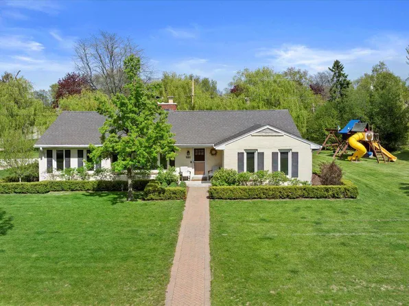 9180 North Fielding ROAD, Bayside, WI 53217