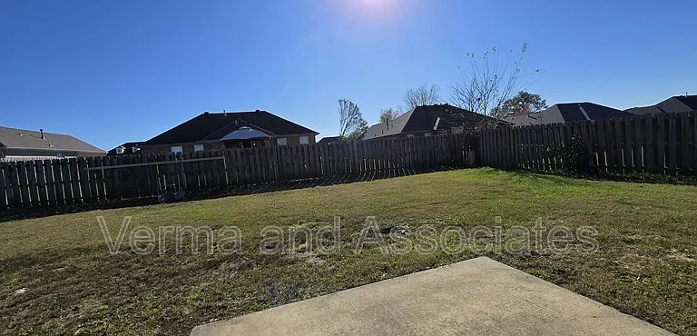340 Beasley Dr — Photo 11
