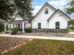 105 Clear Water Cyn, Helotes, TX 78023